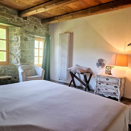 B&B Barbaia Levice ภายนอก รูปภาพ