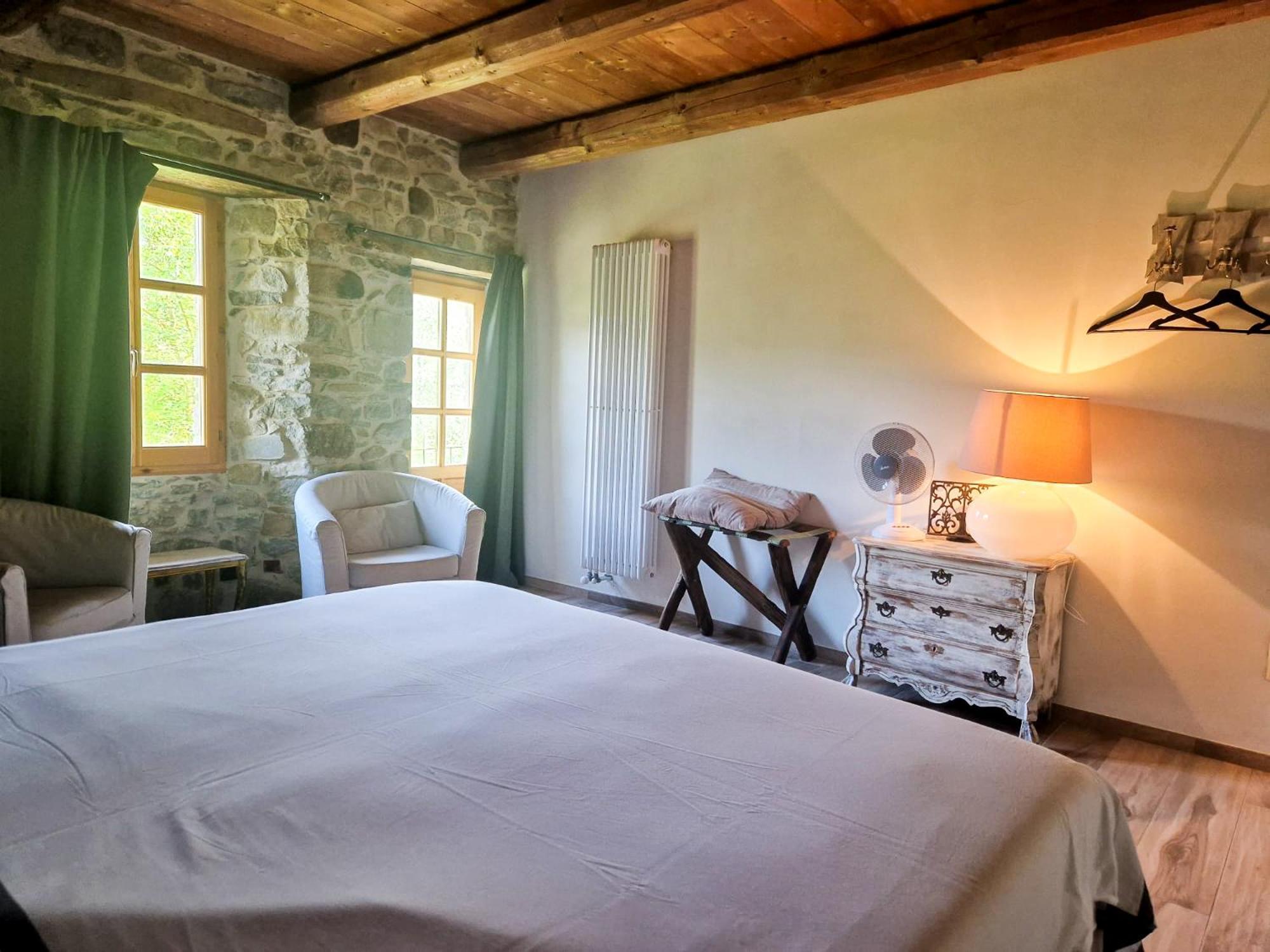 B&B Barbaia Levice ภายนอก รูปภาพ
