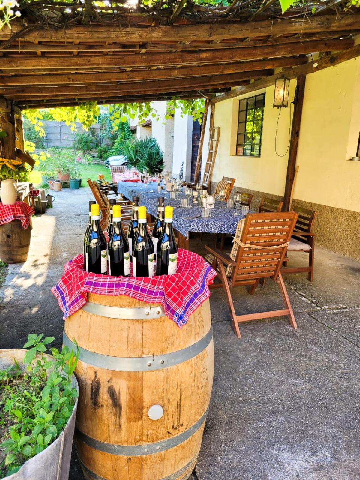 B&B Barbaia Levice ภายนอก รูปภาพ