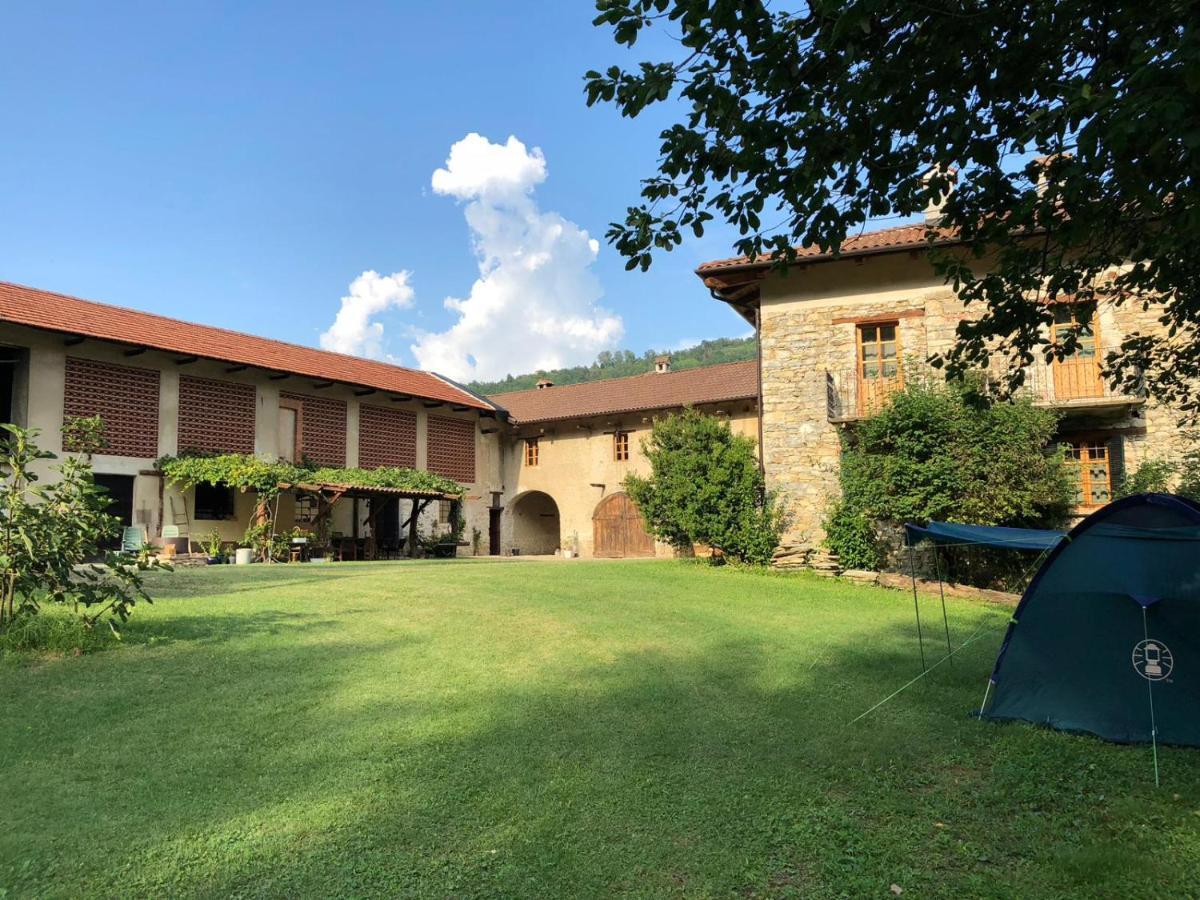 B&B Barbaia Levice ภายนอก รูปภาพ