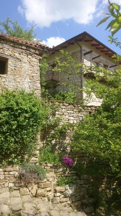 B&B Barbaia Levice ภายนอก รูปภาพ